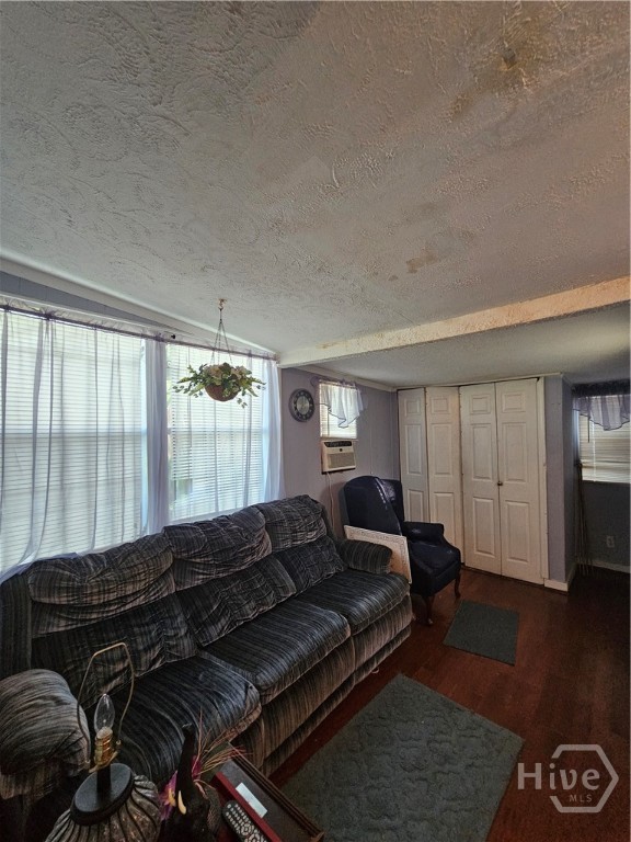 906 E 38th Street Property Photo 27