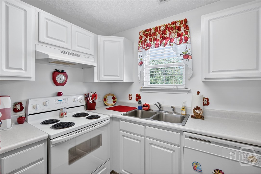 310 Tibet Avenue 8 Property Photo 11
