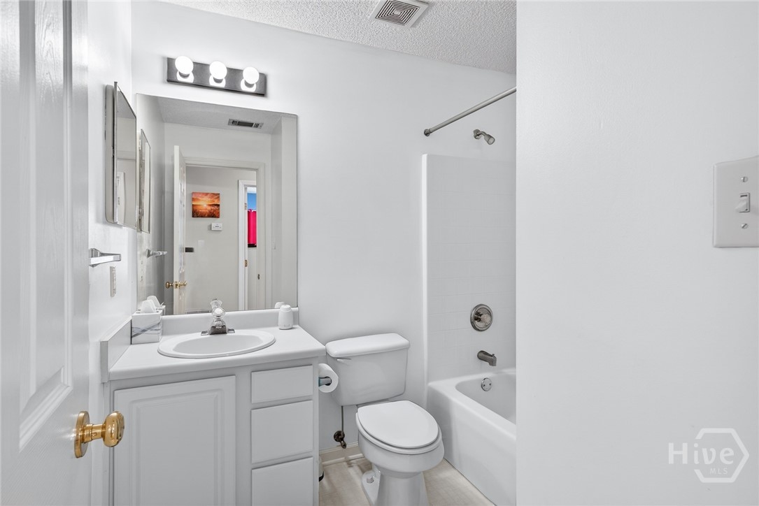 310 Tibet Avenue 8 Property Photo 17