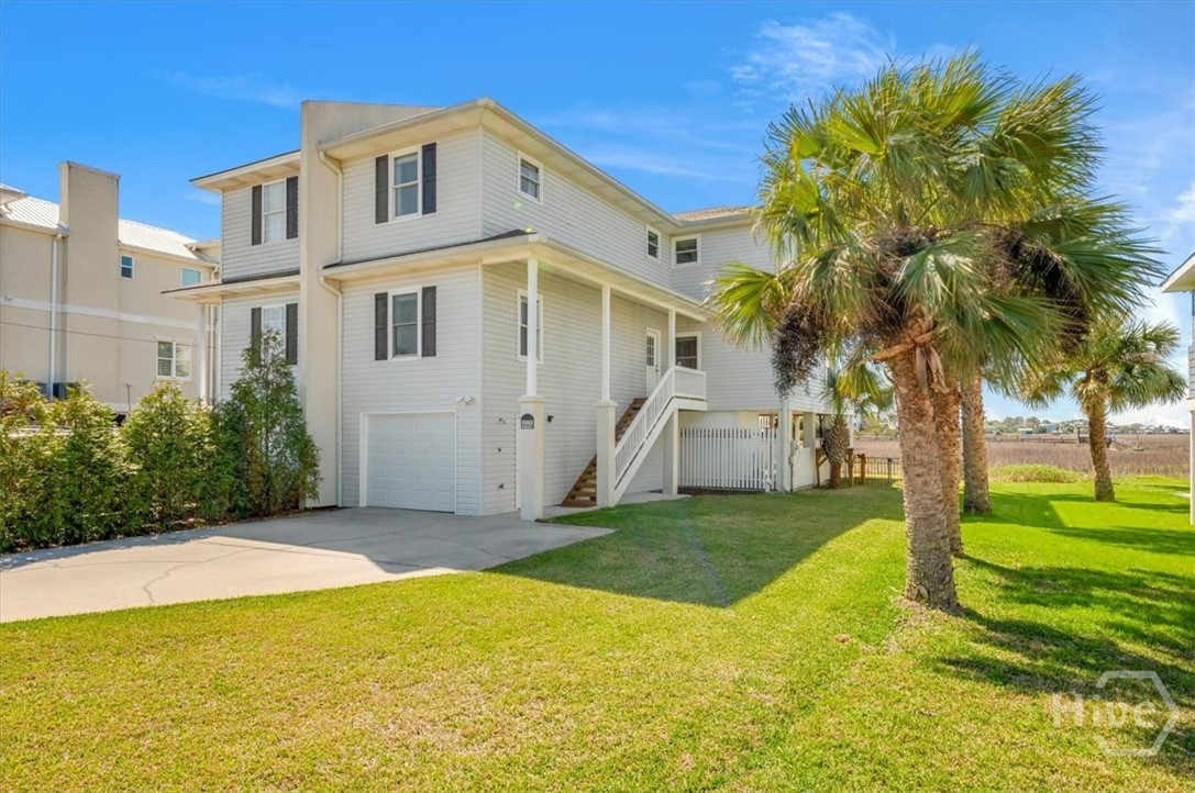 607 6th Street B Property Photo 1