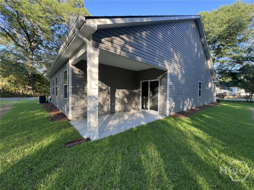 103 Warren Street Property Photo 5
