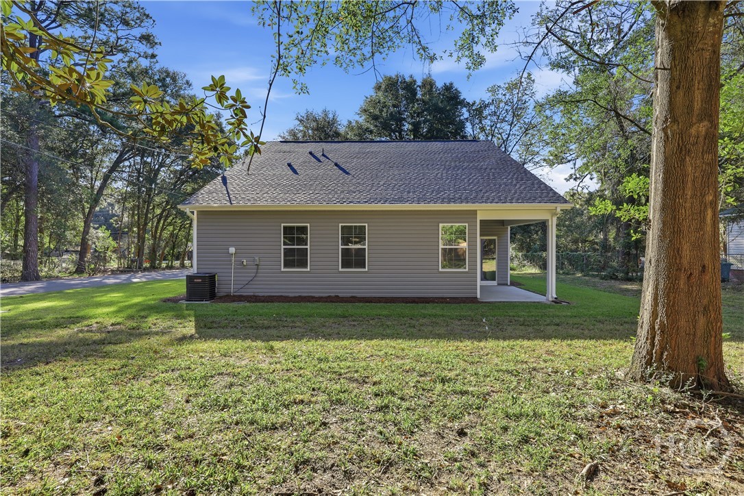103 Warren Street Property Photo 8