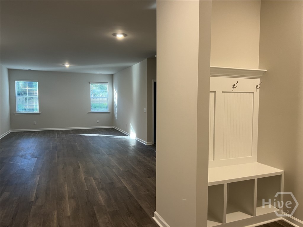 103 Warren Street Property Photo 9