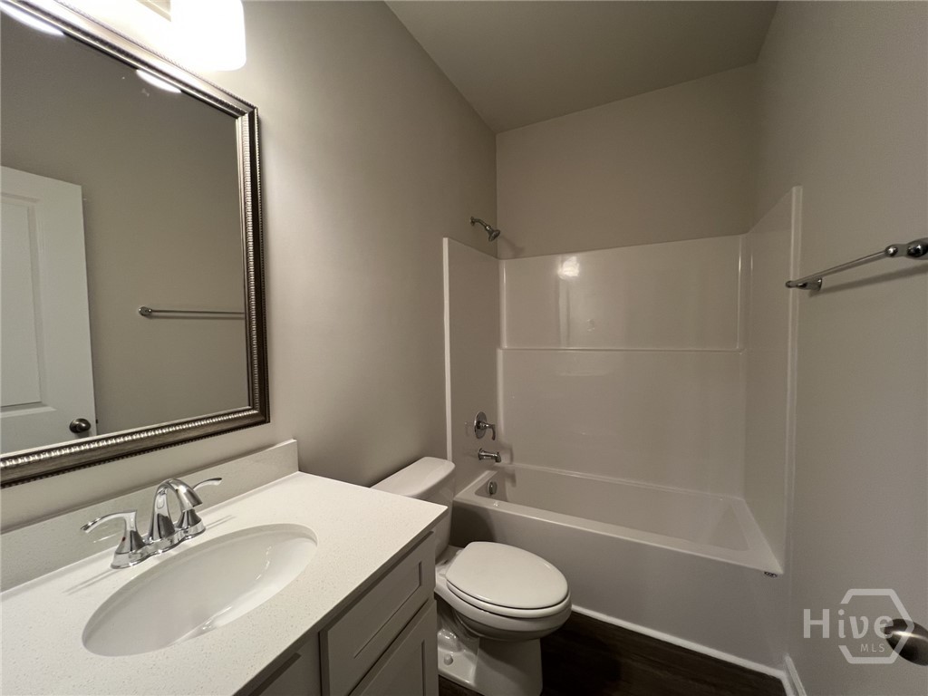 103 Warren Street Property Photo 16