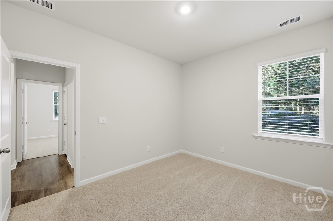 103 Warren Street Property Photo 19