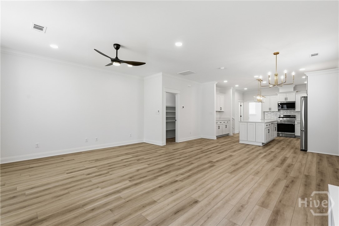 1205 E 34th Street Property Photo 9