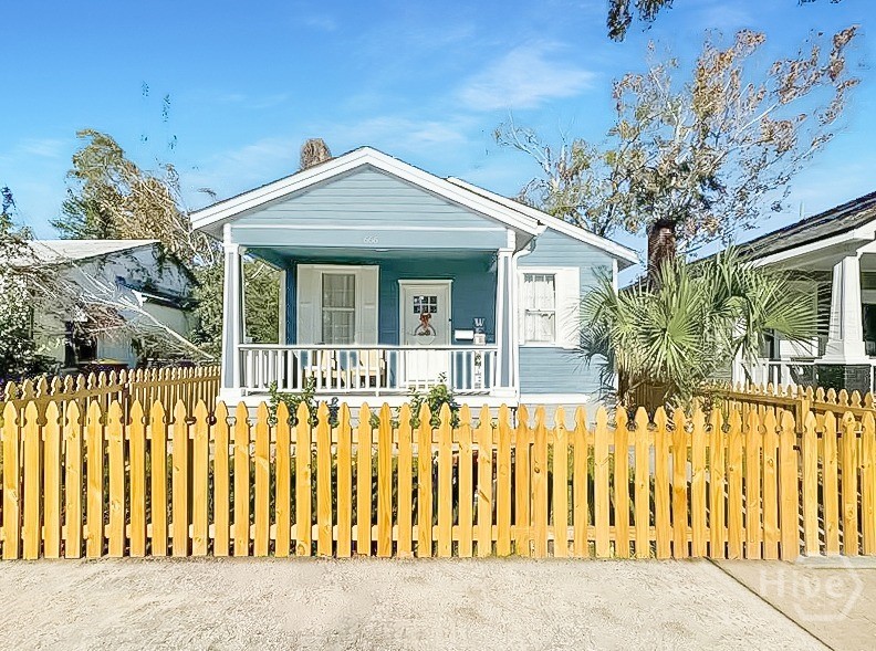 666 E 32nd Street Property Photo 1