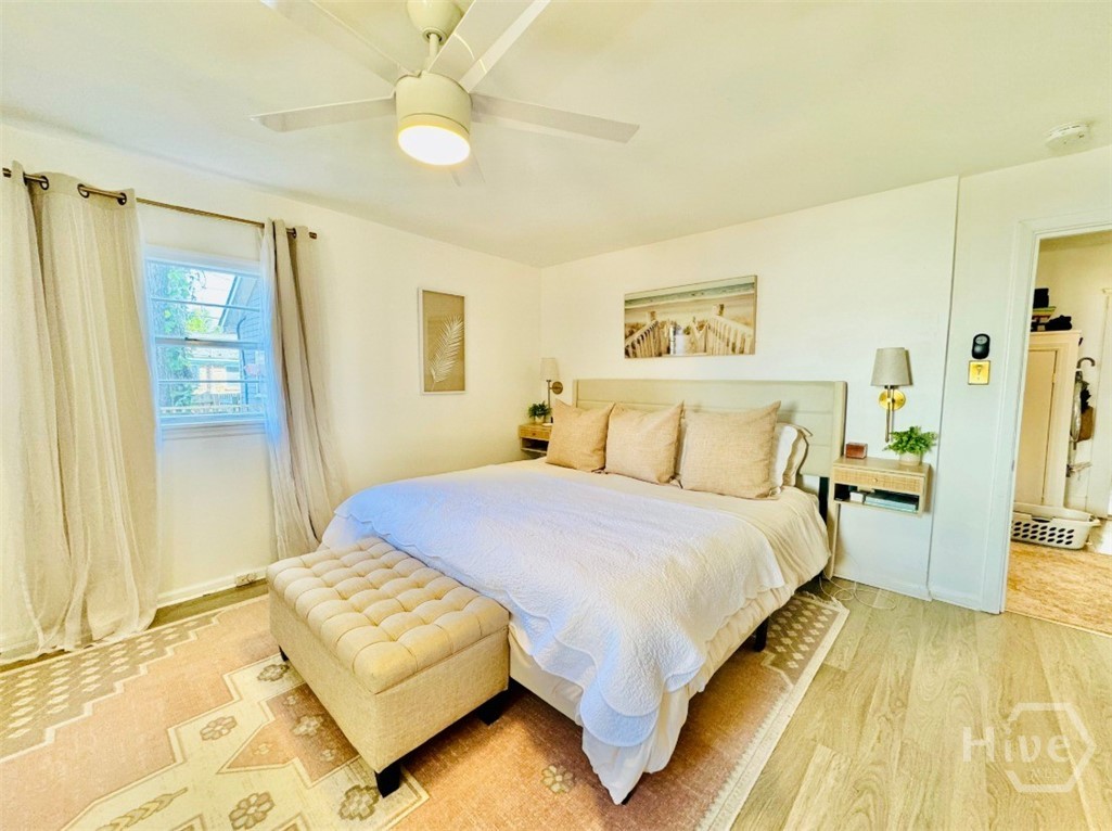 666 E 32nd Street Property Photo 16