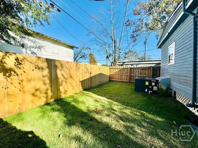 666 E 32nd Street Property Photo 21