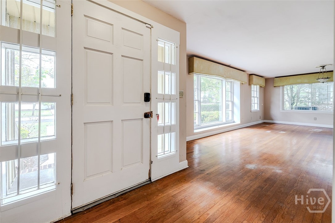 48 E 61st Street Property Photo 4