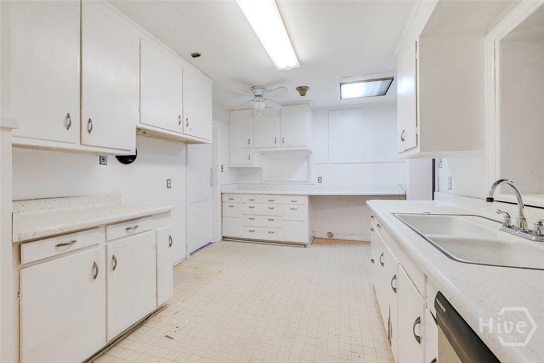 48 E 61st Street Property Photo 8