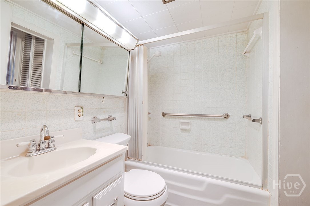 48 E 61st Street Property Photo 13