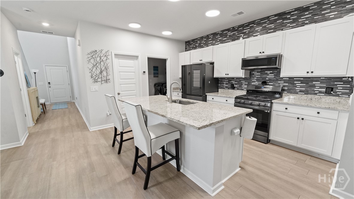 293 Lillian Street Property Photo 10