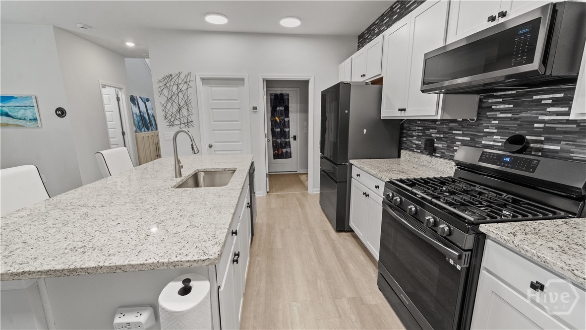 293 Lillian Street Property Photo 12