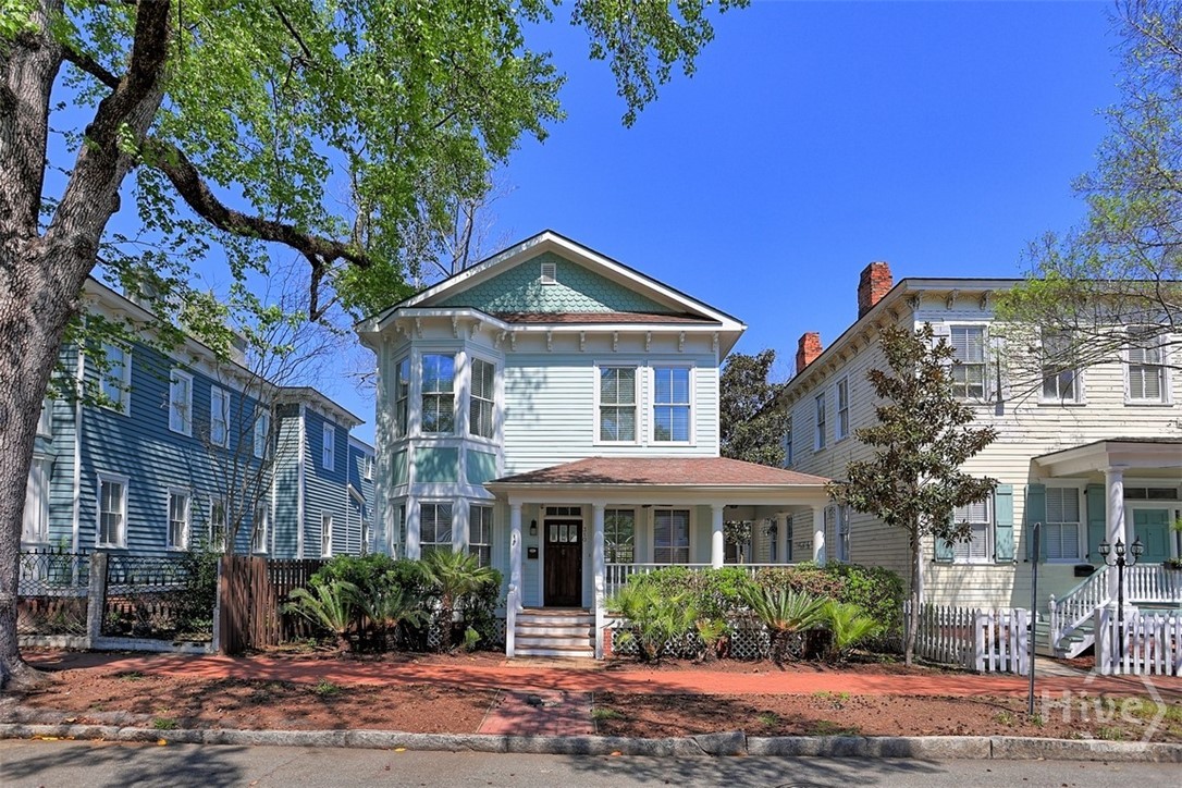 310 E Park Avenue Property Photo 2