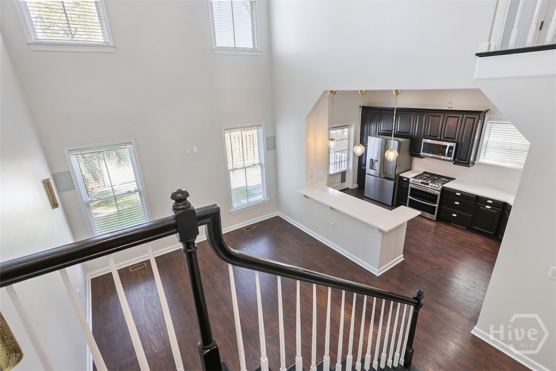 310 E Park Avenue Property Photo 28
