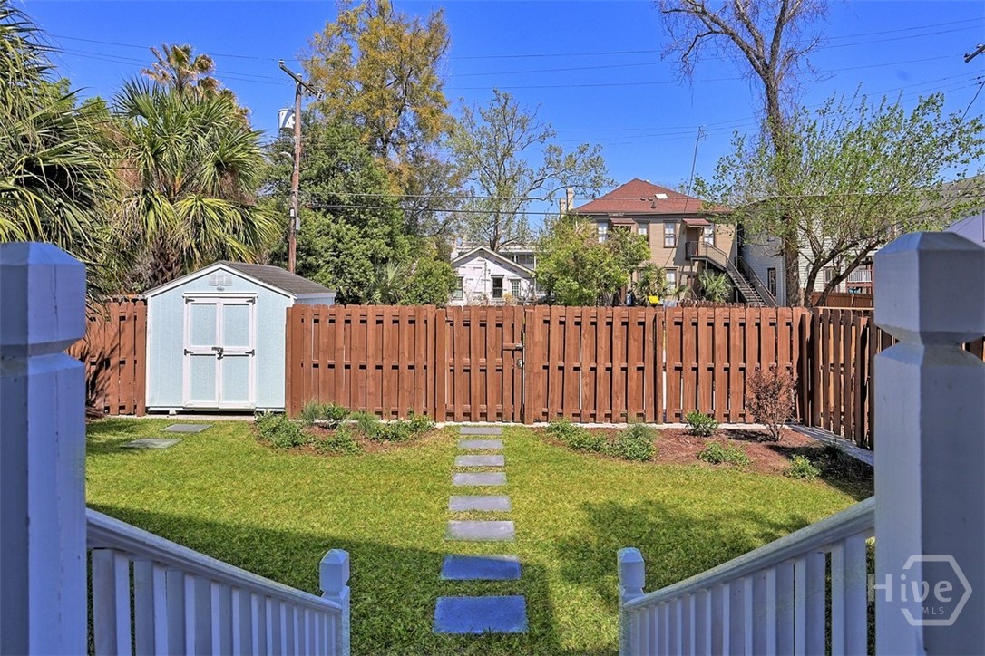 310 E Park Avenue Property Photo 52