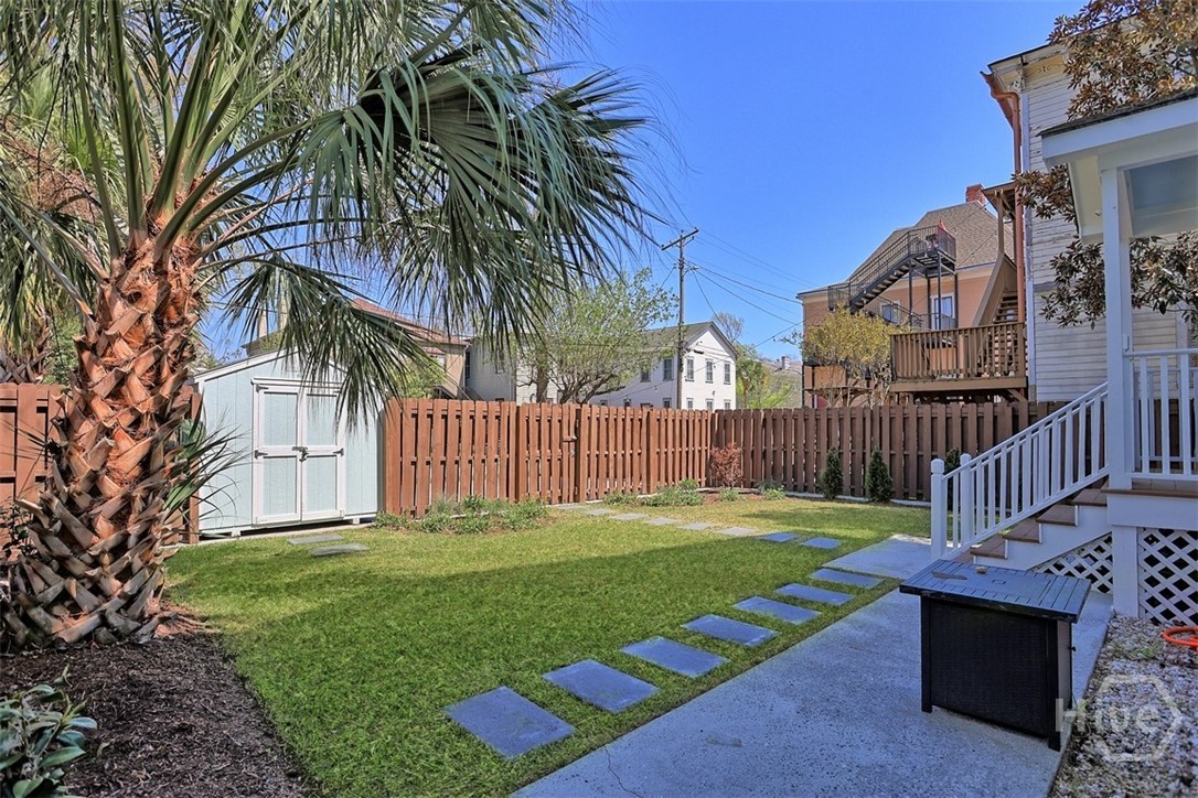 310 E Park Avenue Property Photo 53