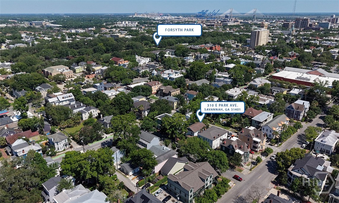 310 E Park Avenue Property Photo 62