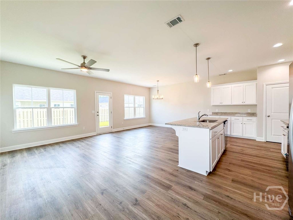 148 Hamilton Drive Property Photo 3