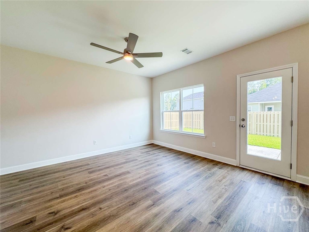 148 Hamilton Drive Property Photo 6