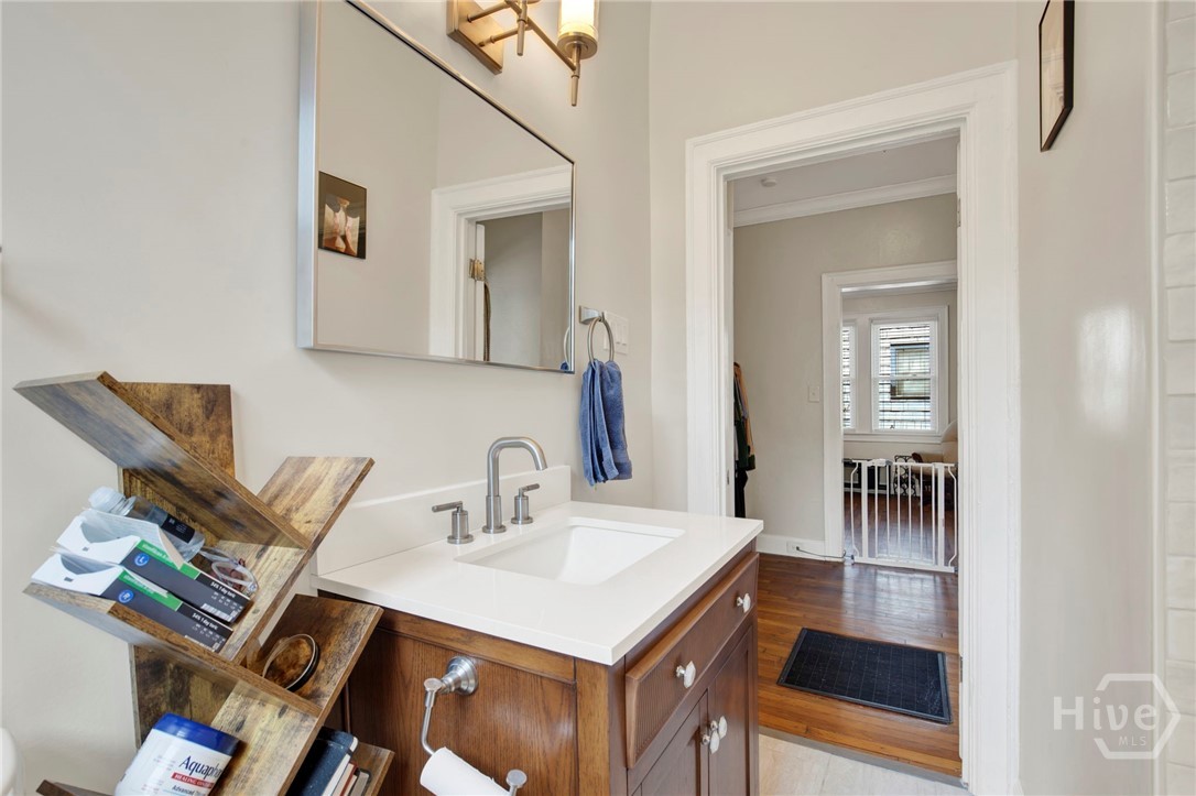1007 Maupas Avenue Property Photo 16