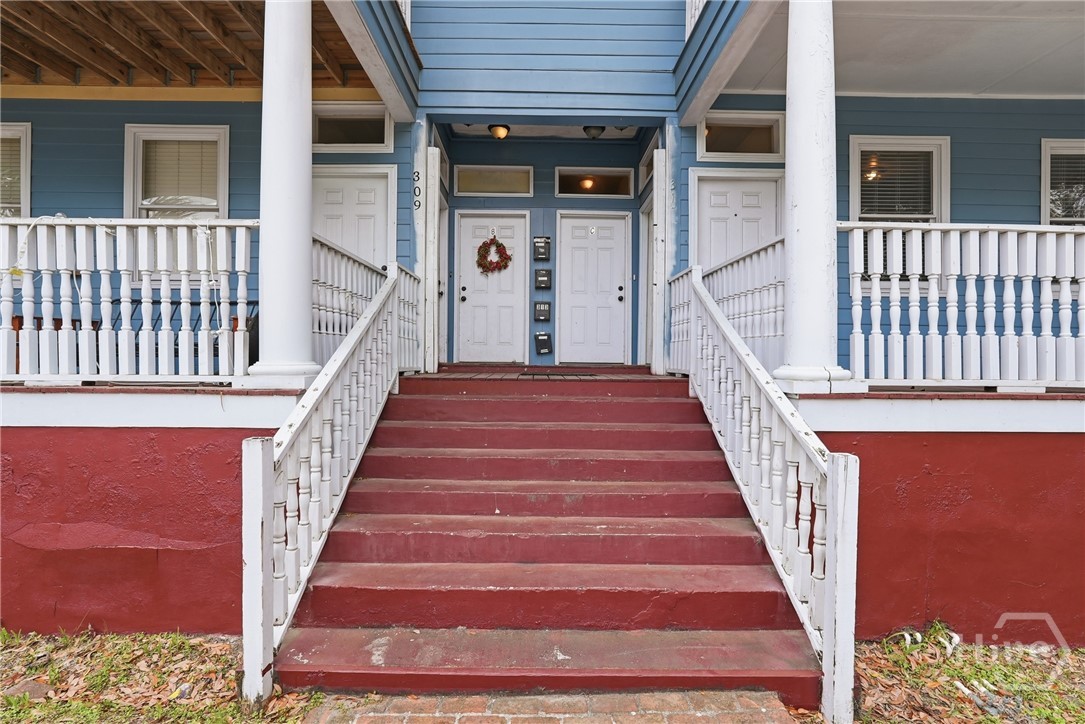 309 W 41st Street Property Photo 5