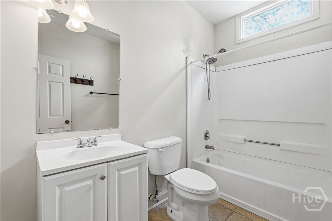 309 W 41st Street Property Photo 25