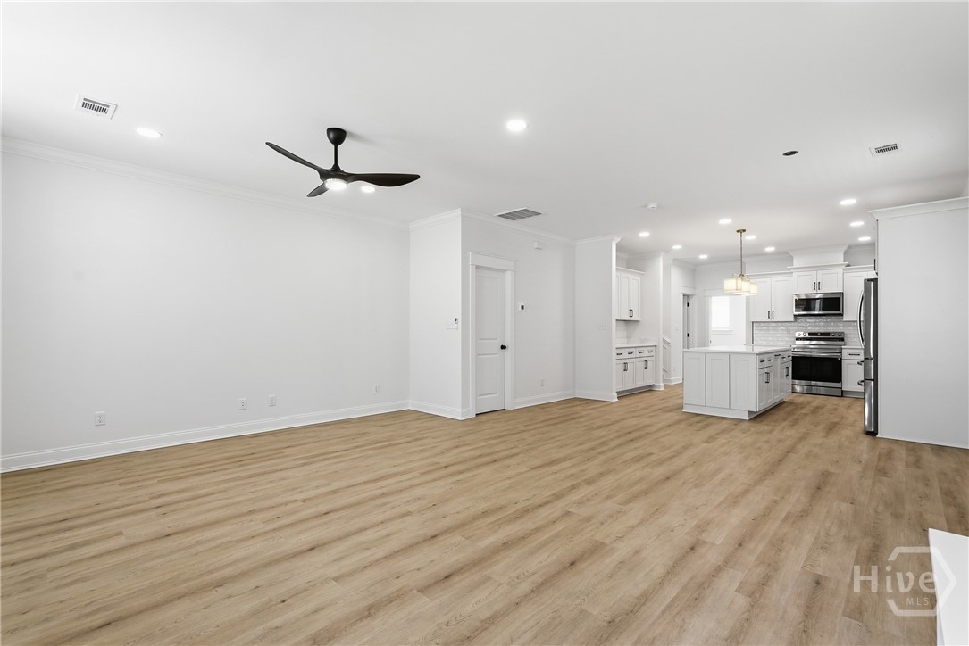 1209 E 34th Street Property Photo 9