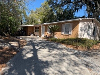 410 E Montgomery Cross Roads Property Photo 4