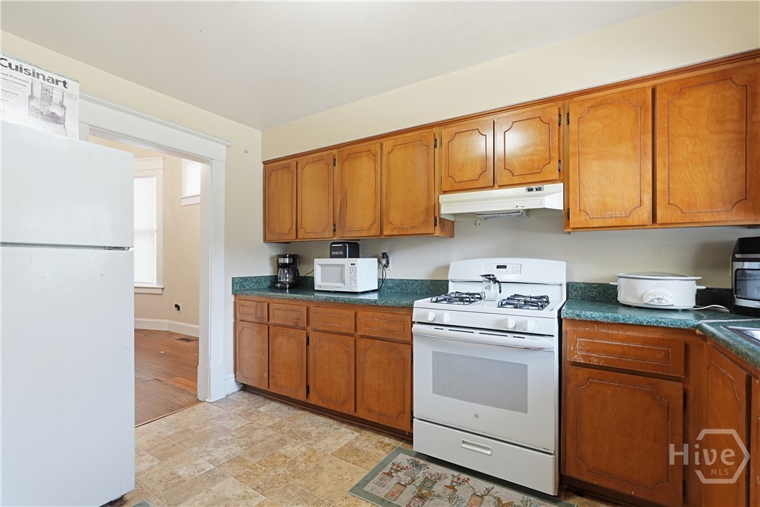 512 E Duffy Street Property Photo 12