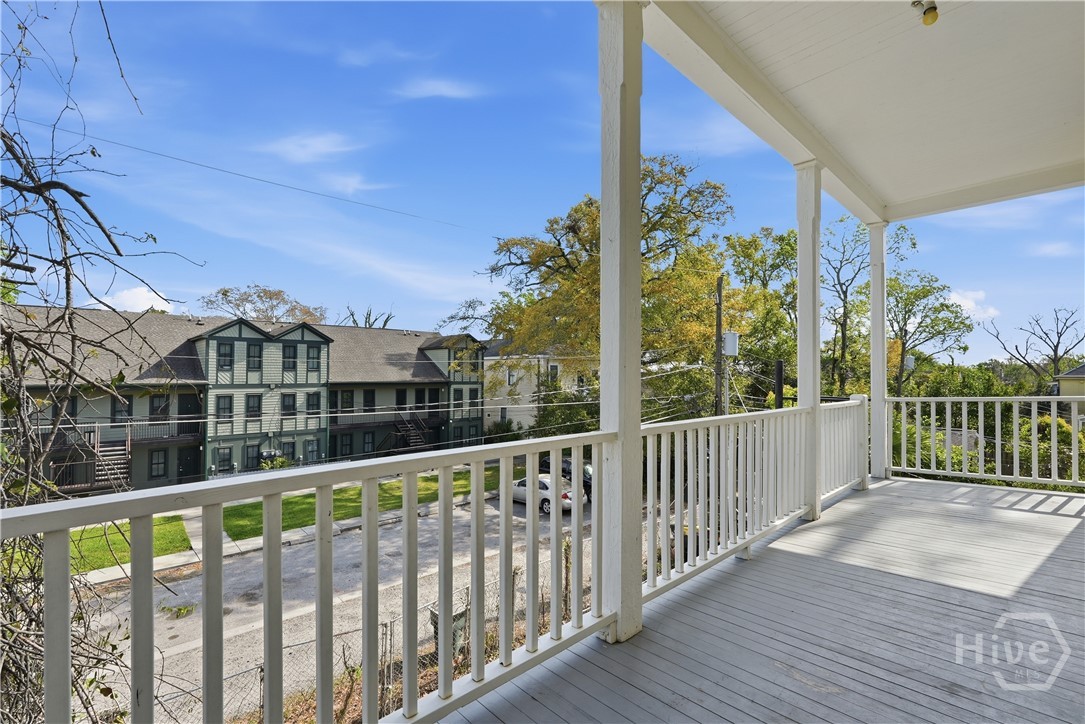 512 E Duffy Street Property Photo 14