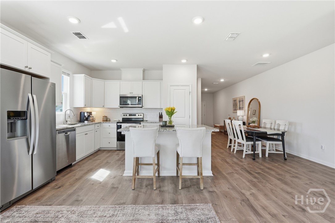 144 Congo Court Property Photo 3