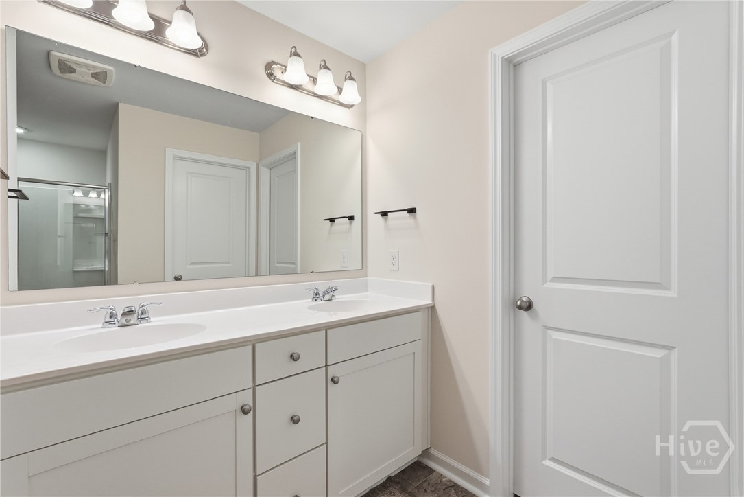 144 Congo Court Property Photo 16