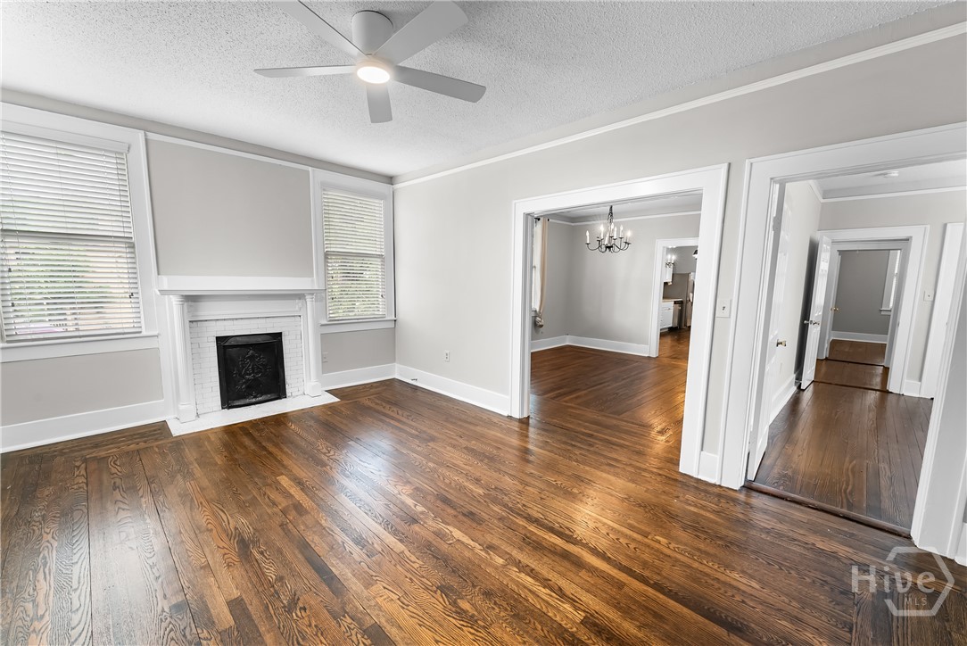 510-512 E 39th Street Property Photo 24