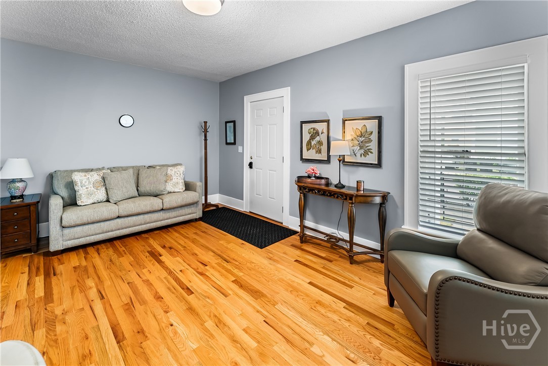 510-512 E 39th Street Property Photo 42