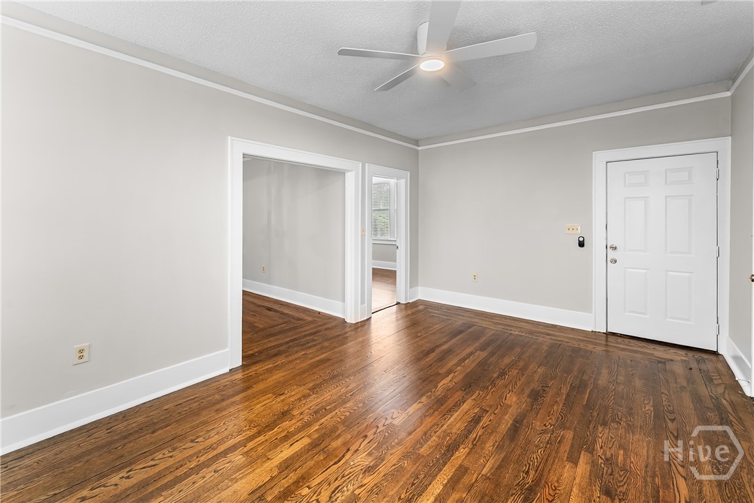510-512 E 39th Street Property Photo 50