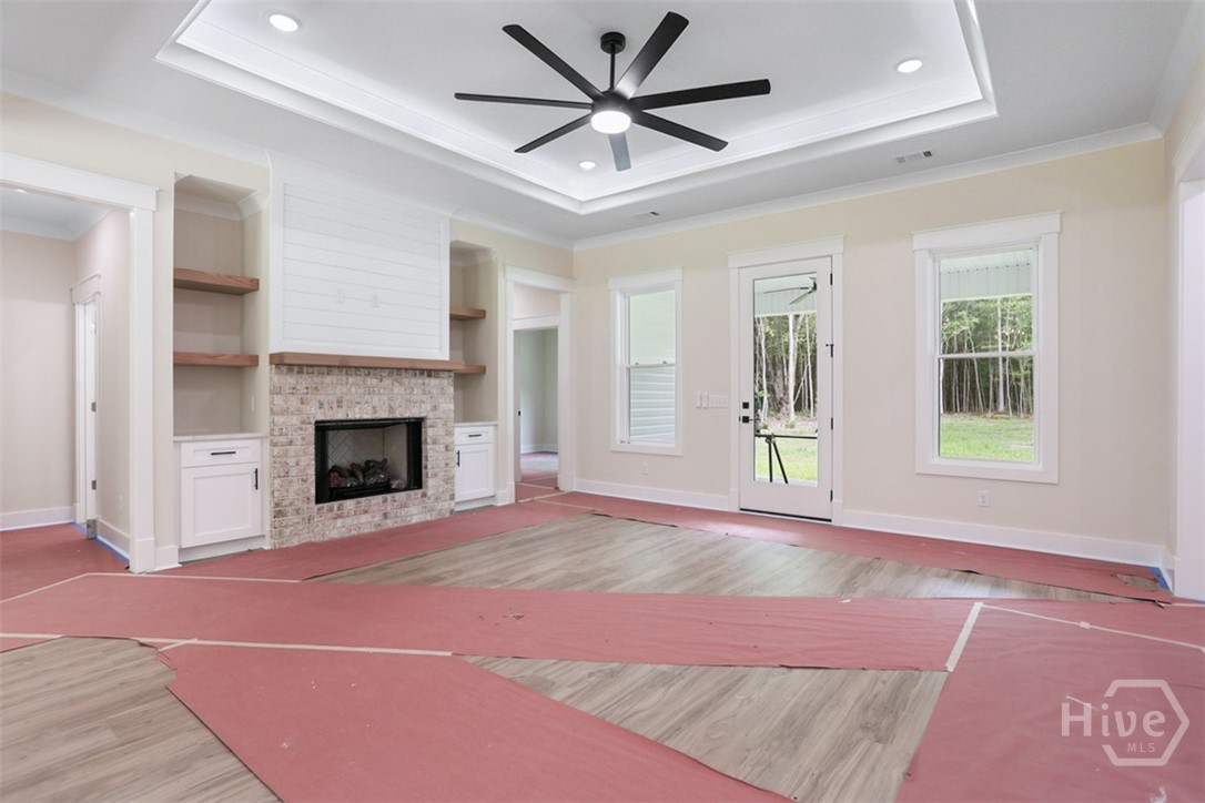 433 Exley Loop Property Photo 5