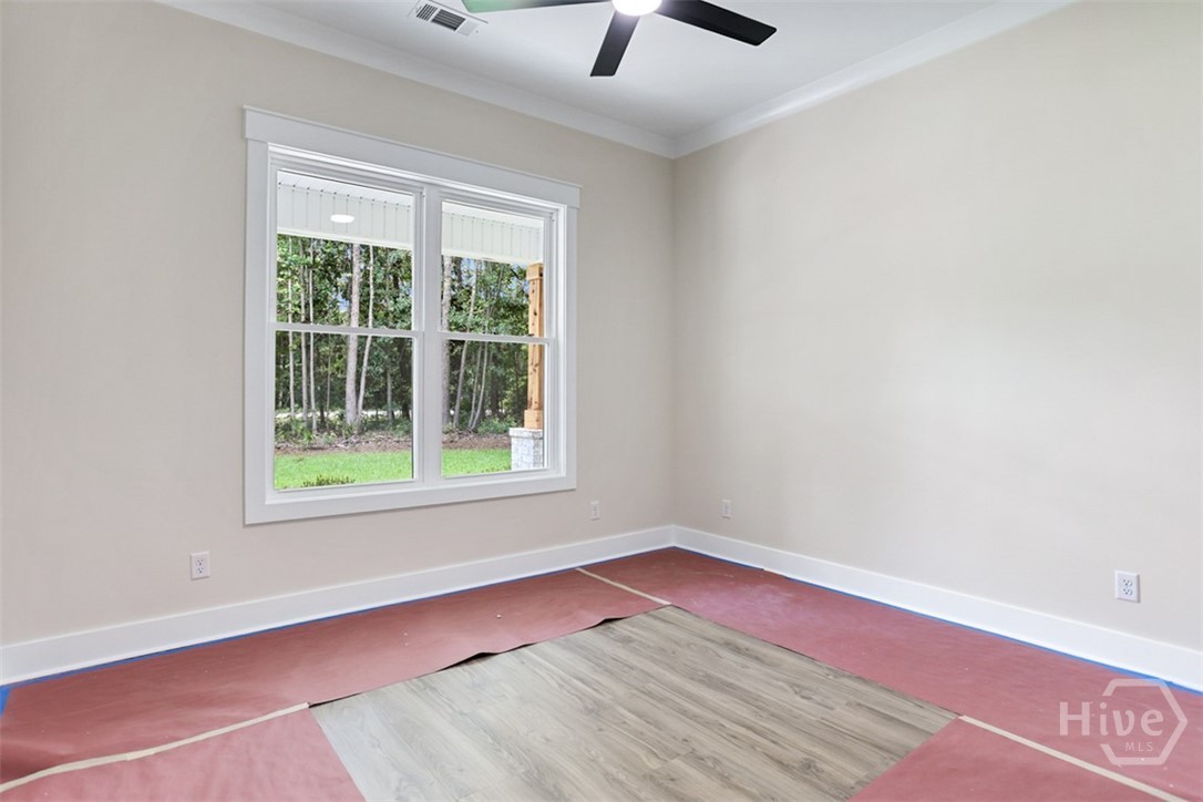433 Exley Loop Property Photo 22