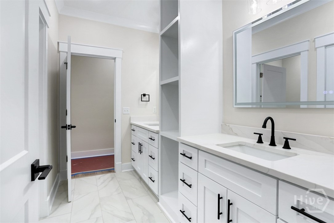 433 Exley Loop Property Photo 25