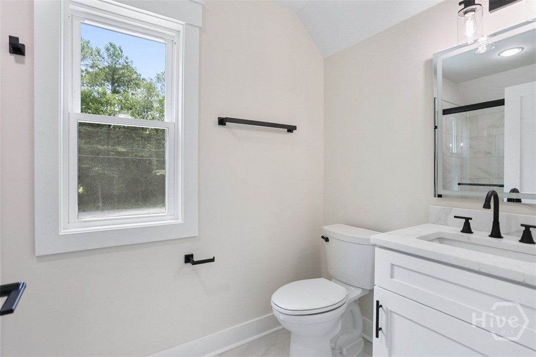 433 Exley Loop Property Photo 34