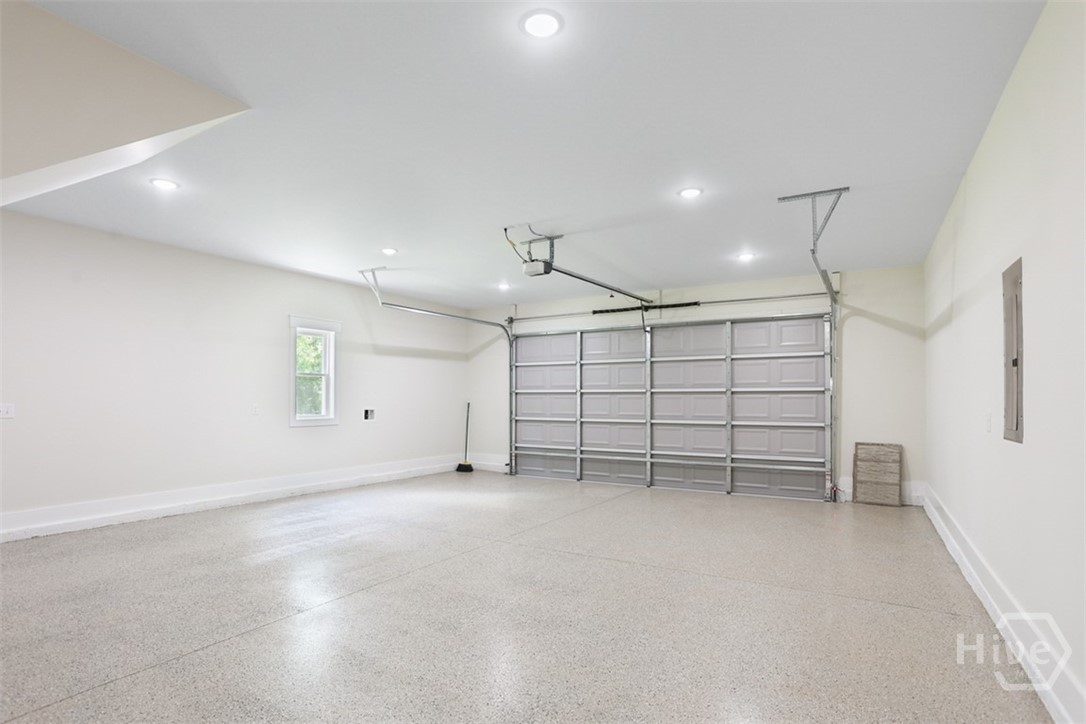 433 Exley Loop Property Photo 36