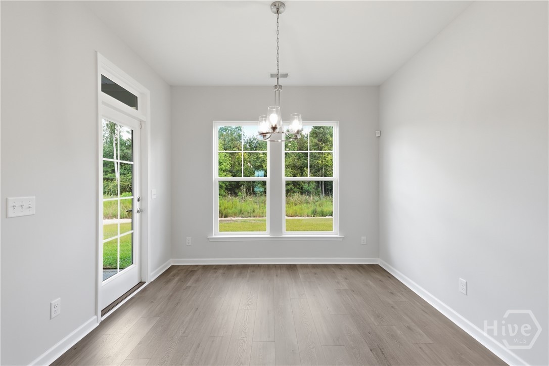 160 Como Drive Property Photo 10