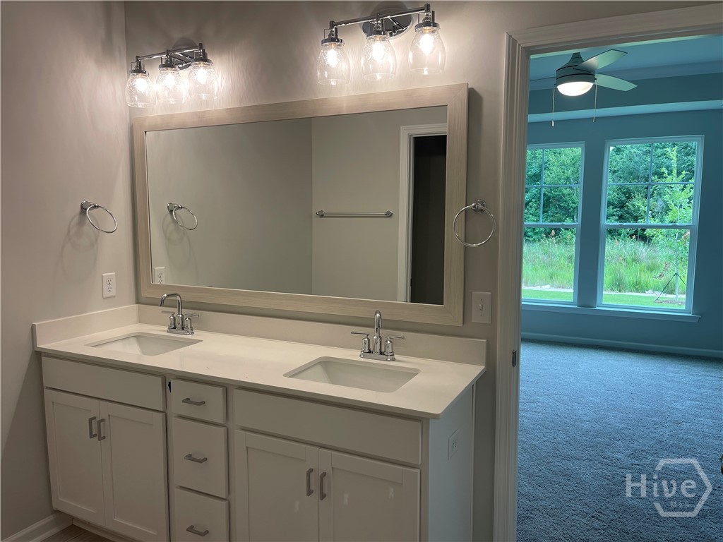 160 Como Drive Property Photo 13