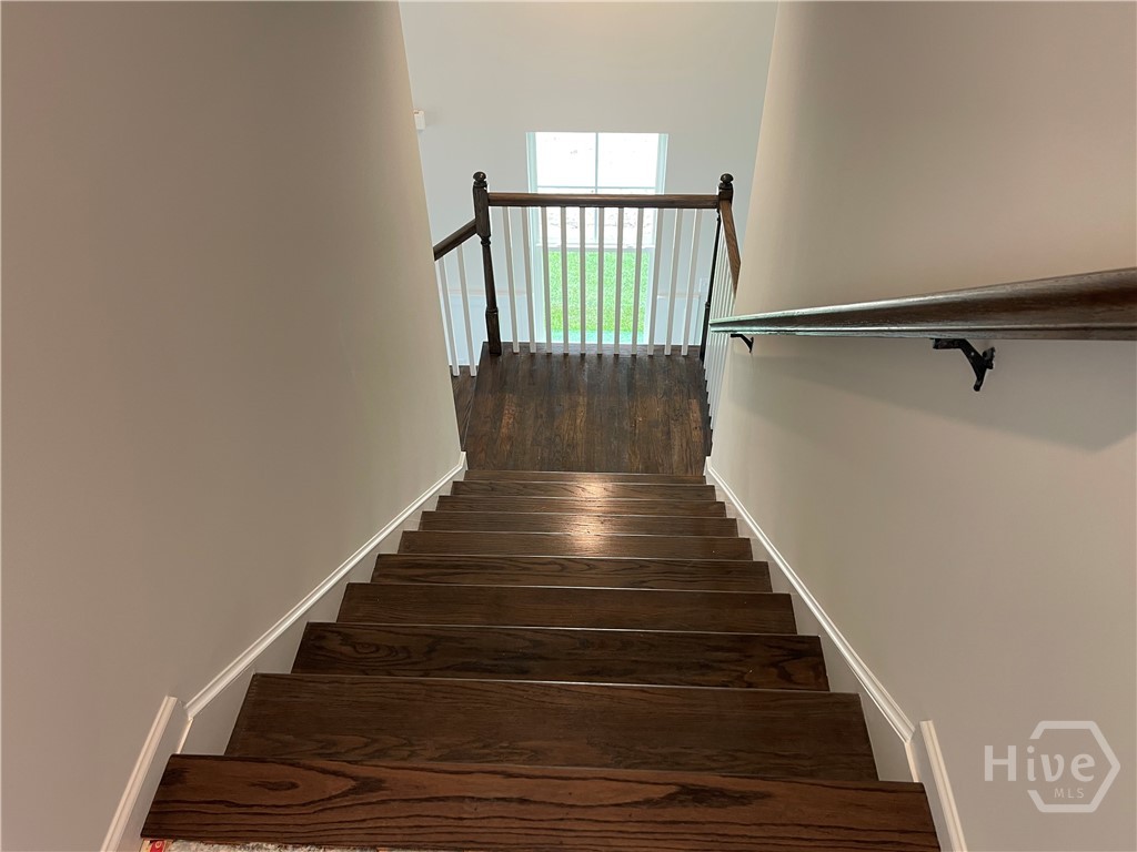 160 Como Drive Property Photo 14
