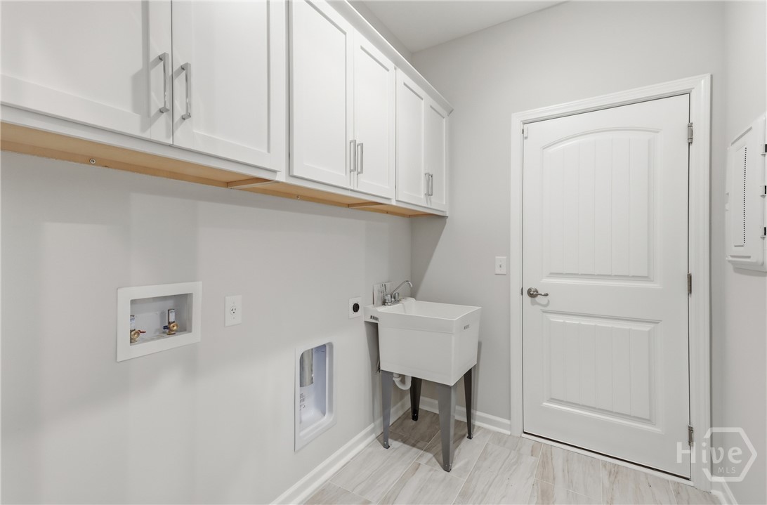 160 Como Drive Property Photo 14
