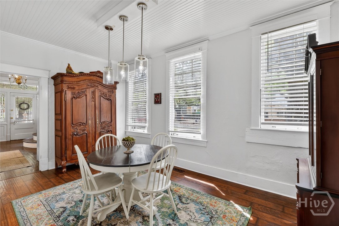 416 W 36th Street Property Photo 15