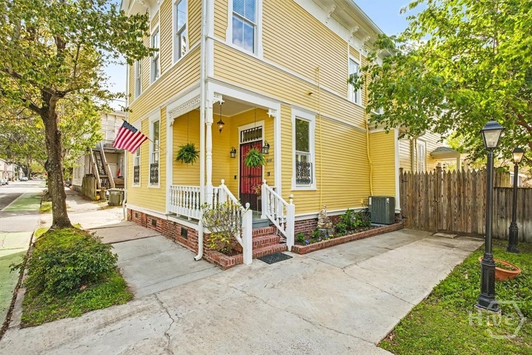 1007 Lincoln Street