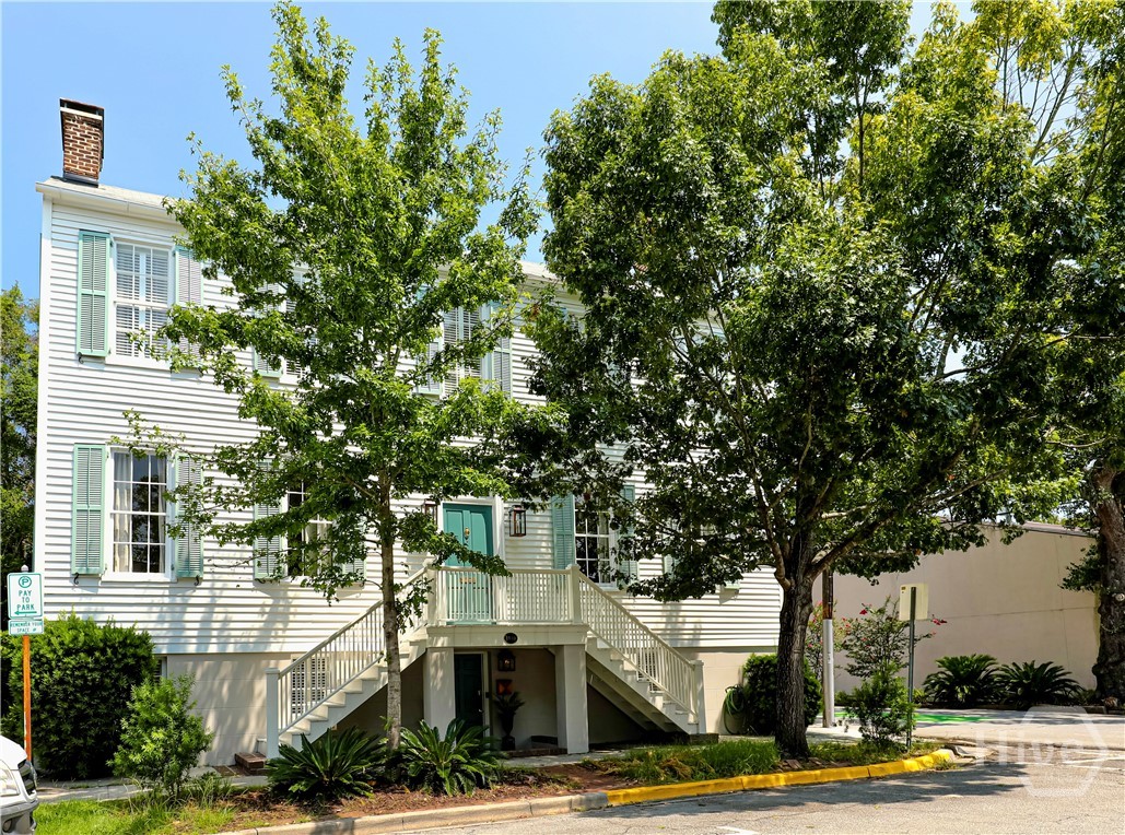 424 E President Street Property Photo 2