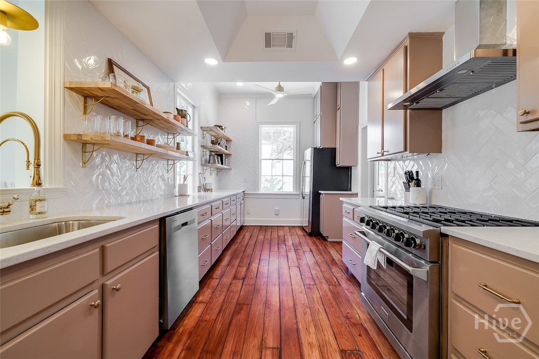 424 E President Street Property Photo 10